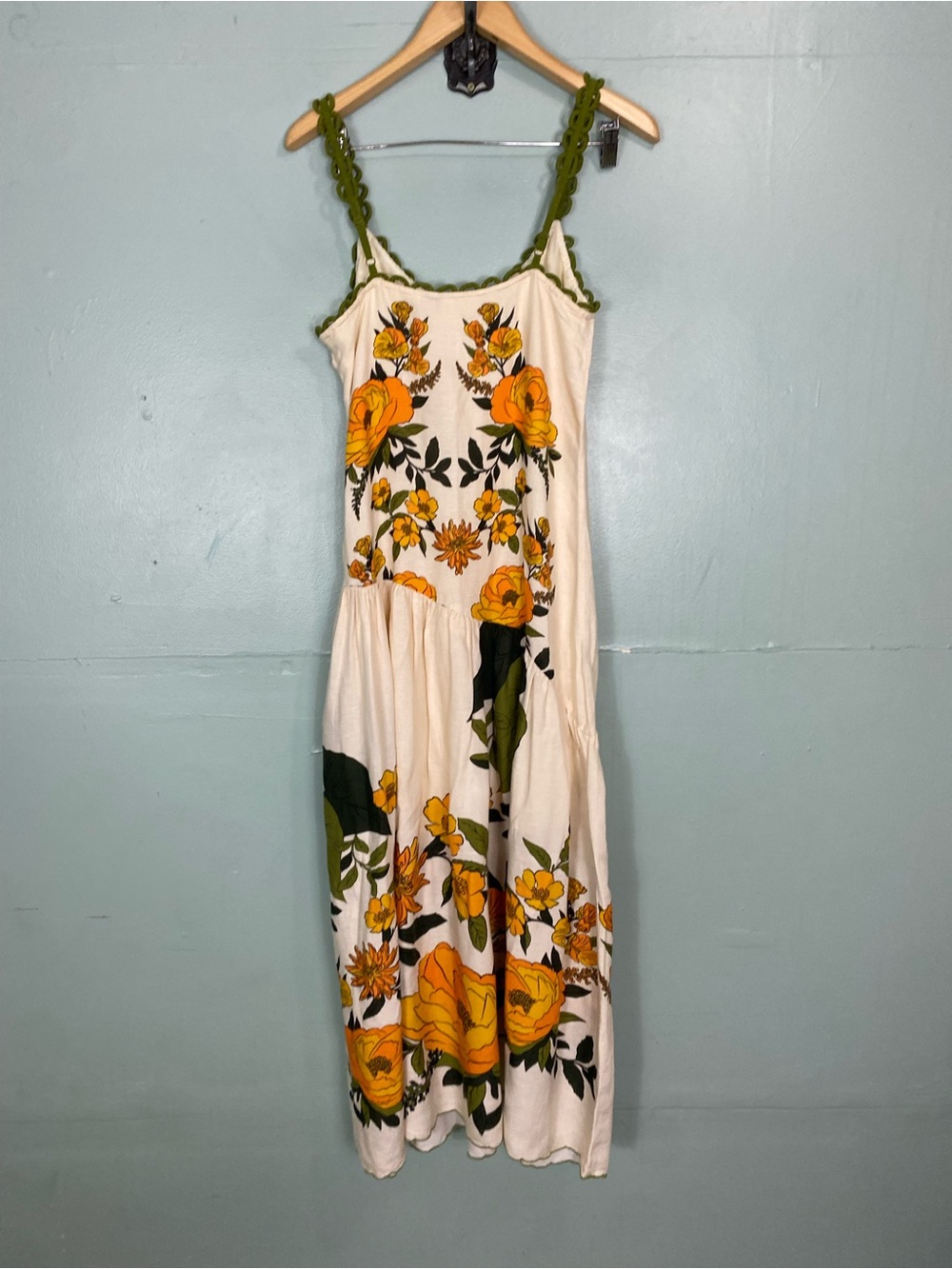 FARM Rio Cream Maxi Dress with Bold Yellow Floral Print - Picture 9 of 10